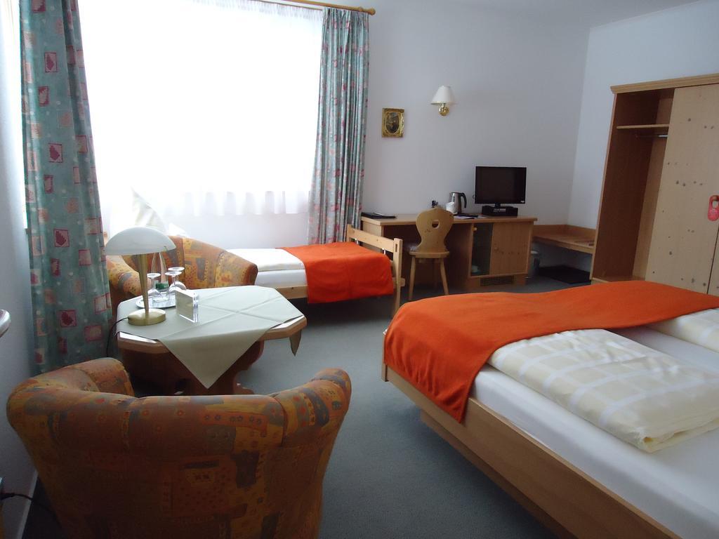 סכונאץ' Berghotel Schiller חדר תמונה